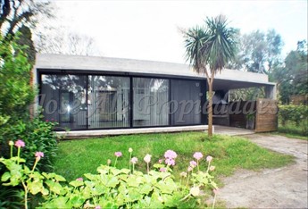 En Venta Casa De 3 Dormitorios, Colonia Del Sacramento