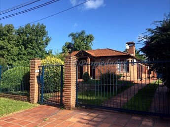 Increible Casa De 3 Dormitorios Y 2 Baños - Colonia Valdens
