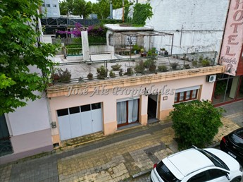 EN VENTA CASA UBICADA EN EL CENTRO DE LA CIUDAD DE COLONIA.
