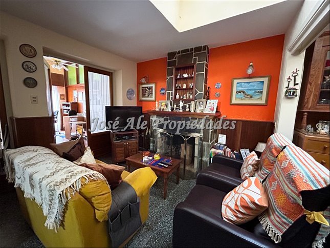 EN VENTA CASA UBICADA EN EL CENTRO DE LA CIUDAD DE COLONIA. - foto 4