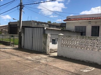 Casa 3 dormitorios, garaje, galpon con baño