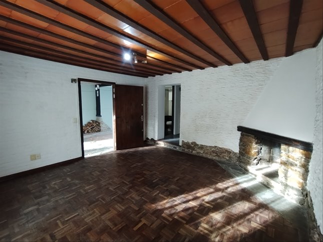 Casa en PH de 3 dormitorios+ cochera y azotea con parrillero - foto 3