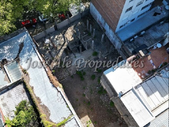 PARA INVERSORES EN VENTA PREDIO EN EL CENTRO DE COLONIA - foto 2