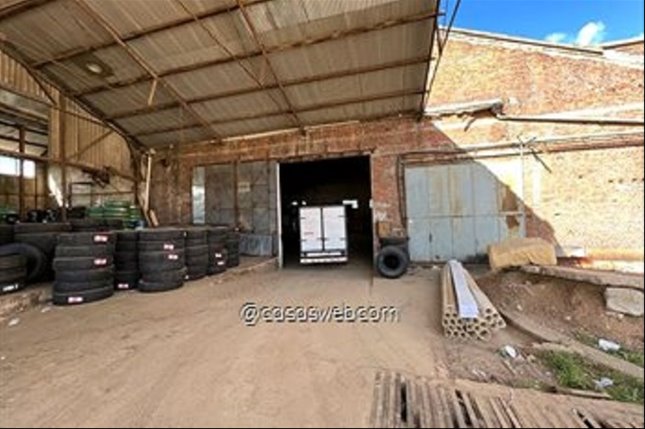 Venta 1200m2 en terreno de 4339m2 en Bella Vista - foto 3