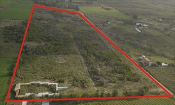 VENTA!!! CHACRA DE 13 HECTÁREAS 13 CONTENEDORES
