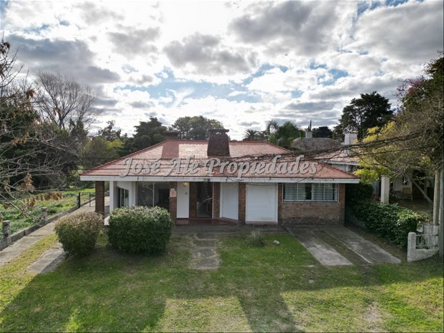 EN VENTA CASA  A METROS DE LA RAMBLA COSTANERA, COLONIA - foto 3