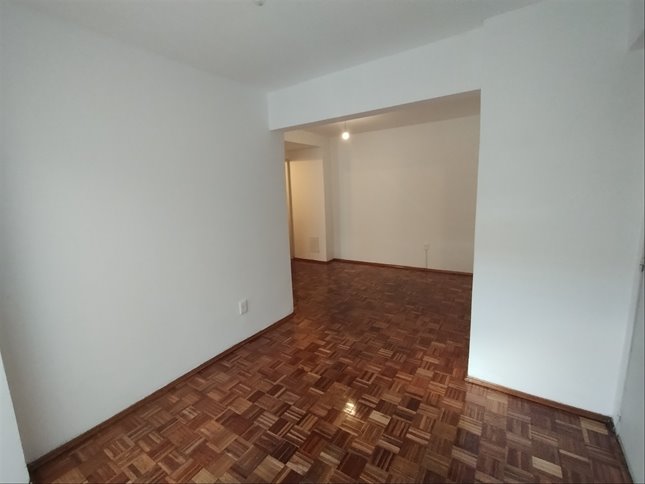 Apartamento de un dormitorio + patio. Acogedor y ubicación. - foto 2