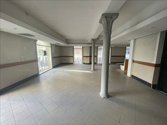 OFICINA EN ALQUILER SOBRE PEATONAL SARANDÍ
