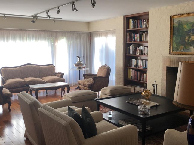 Apartamento 3 dormitorios planta baja en Carrasco Sur - foto 1