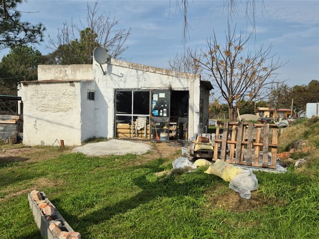 EN VENTA LOTE DE 213 M2 CON CASA, EN BRITOPOLIS. - foto 2