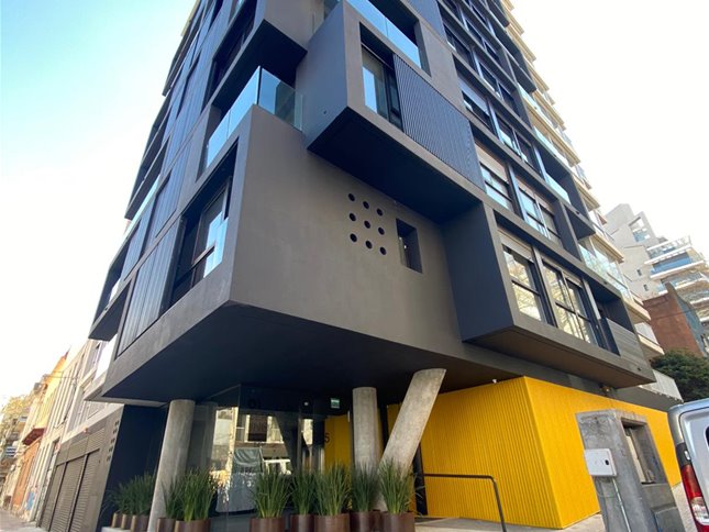 HERMOSO PENTHOUSE CON VISTA AL RÍO DE LA PLATA Y GARAJE