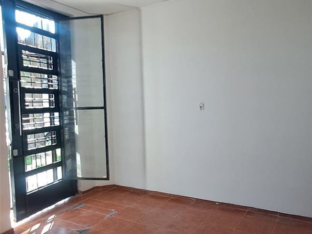 Casa en Buceo, 2 Dormitorios, azotea transitable. - foto 3