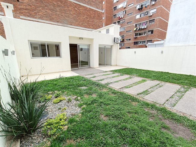 Venta Apartamento Punta Carretas 3 Dormitorios 5 Baños Patio Barbacoa Garaje Doble - foto 2