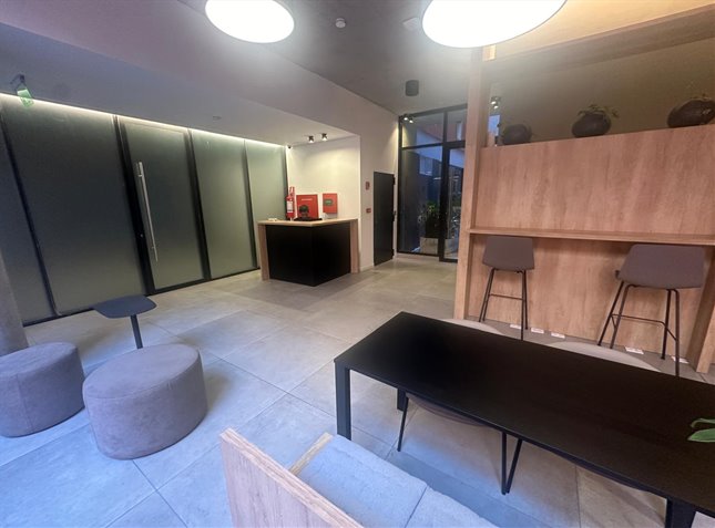 CENTRO Venta muy buen Local comercial a estrenar, buena ubicación al frente, cerca de todos los servicios, AMENITIES: Barbacoa con Parrillero,  Beneficios fiscales Ley de vivienda promovida - foto 3