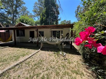 EN VENTA PINTORESCA CASA DE 3 DORMITORIOS EN EL BALEANRIO EL ENSUEÑO, A 150MTS DE LA PLAYA, COLONIA