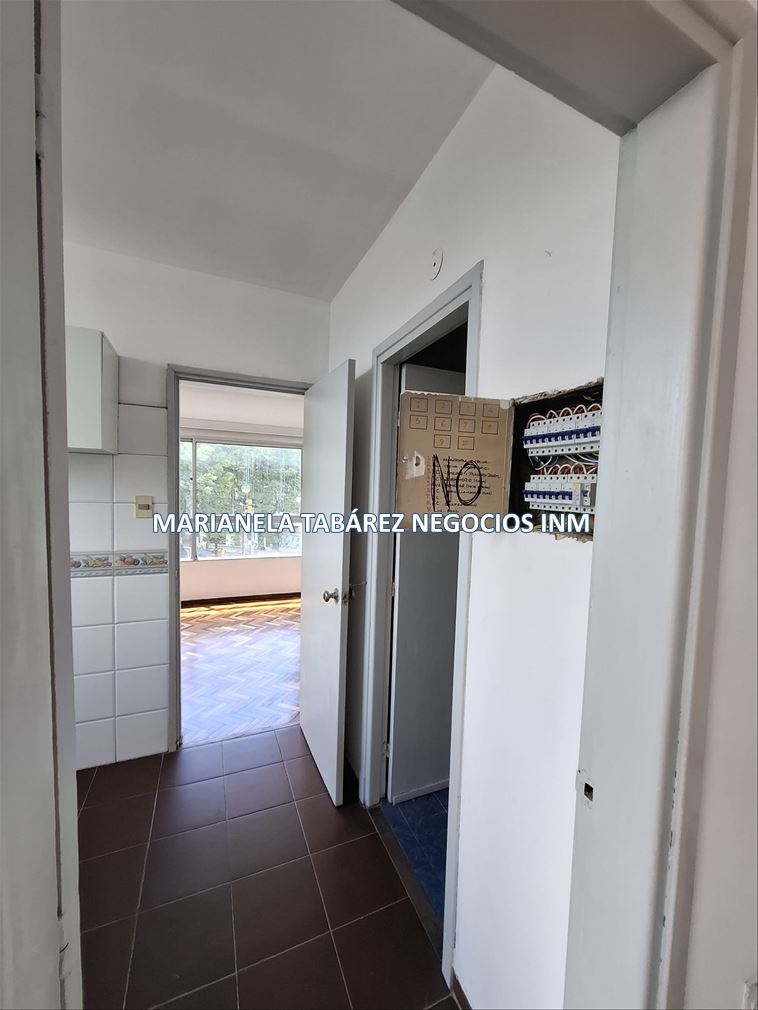 Apartamento 1 dorm. a pasos de Gral. Flores - Jacinto Vera · Foto 2