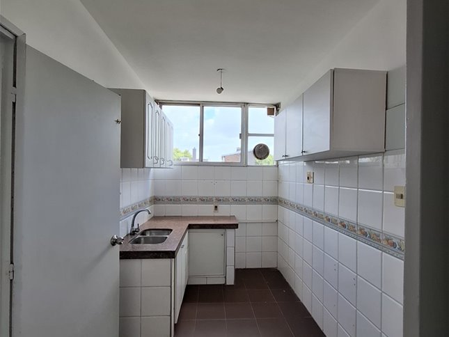 Apartamento 1 dorm. a pasos de Gral. Flores - Jacinto Vera - foto 4