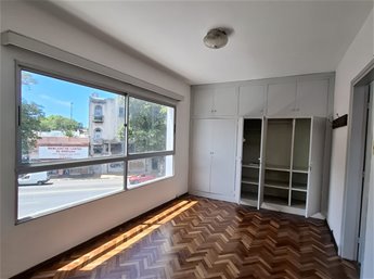 Apartamento 1 dorm. a pasos de Gral. Flores - Jacinto Vera