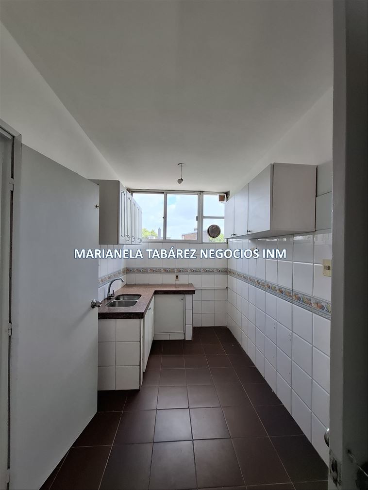 Apartamento 1 dorm. a pasos de Gral. Flores - Jacinto Vera · Foto 5