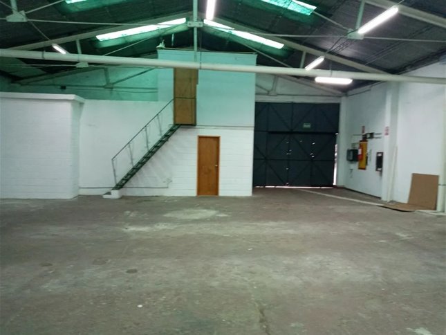 VENTA LOCAL INDUSTRIAL EN BRAZO ORIENTAL, GALPON, DEPOSITO, ENTRADA VEHICULAR, VENTA CON RENTA - foto 2