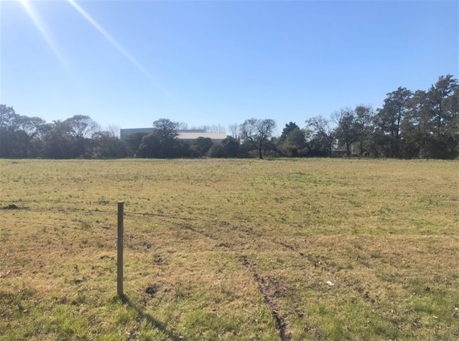 Terreno en venta sobre ruta 84 km 1.2 en Canelones - foto 2