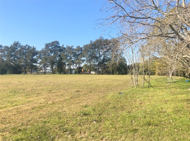Terreno en venta sobre ruta 84 km 1.2 en Canelones - foto 1