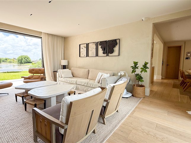 Espectacular Casa en Viñedos de la Tahona - foto 2