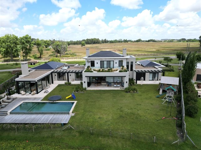 Espectacular Casa en Viñedos de la Tahona - foto 3