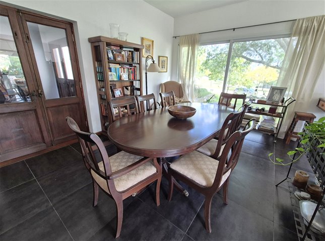 Casa de 5 dormitorios y servicio en Carmel - foto 4