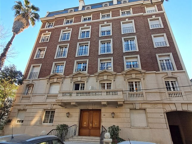 Venta apartamento 3 Dormitorios Y 3 Baños en Pocitos - foto 2