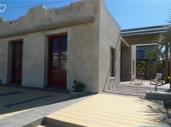 Casa en La Pedrera a pasitos del mar (una cuadra)