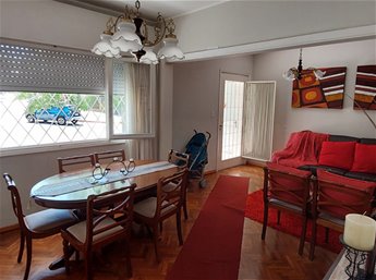 Casa Ph en Venta Pocitos Nuevo, 2 dormitorios, 2 baños y Garage