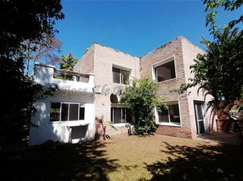 EN VENTA ESPECTACULAR PROPIEAD A SOLO METROS DE LA RAMBLA COSTANERA Y PLAYAS DE COLONIA.
