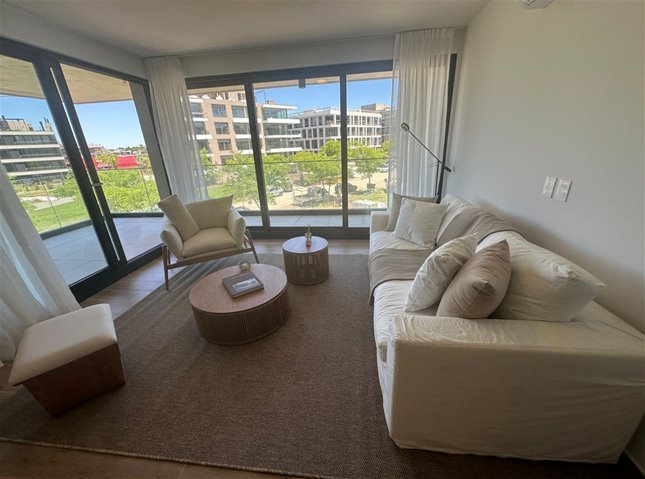 CARRASCO Pre Venta Apartamento 3 Dormitorios de 115m2 y 37m2 de terrazas, 2 Baños a estrenar, amplias terrazas, vistas despejadas, AMENITIES: Piscina, Barbacoa con parrillero - foto 3