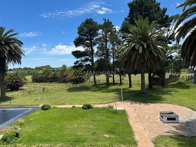 Excelente Finca Con Buen Nivel De Construcción - foto 3