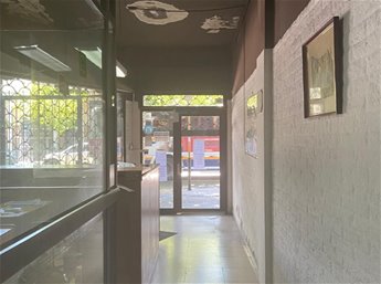 LOCAL COMERCIAL SOBRE AV 8 DE OCTUBRE ESQUINA LARRAVIDE
