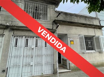 VENDIDA Casa La Comercial 2 Dormitorios 1 Baño