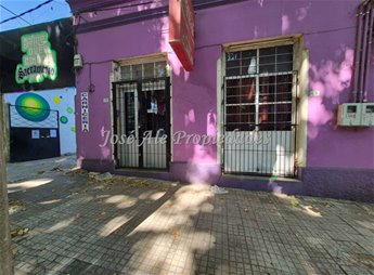 EN VENTA LLAVE DE LOCAL DE CARNICERIA, UBICADA A METROS DE AV PRINCIPAL GRAL FLORES, COLONIA
