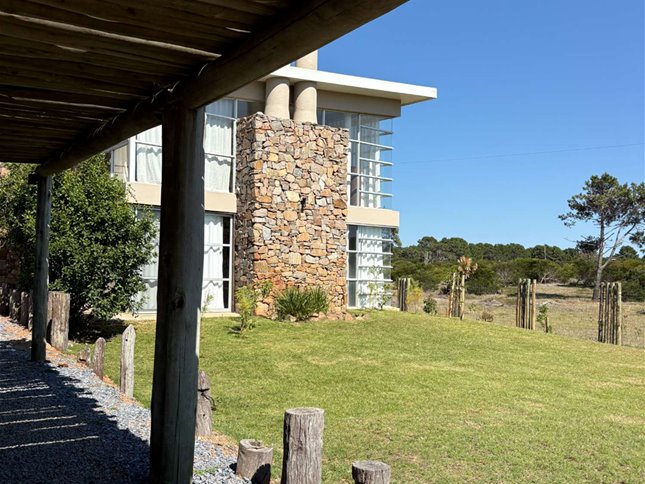 Alquiler TemporalCasa Arenas De Jose Ignacio 3 Dormitorios 3 Baños - foto 2