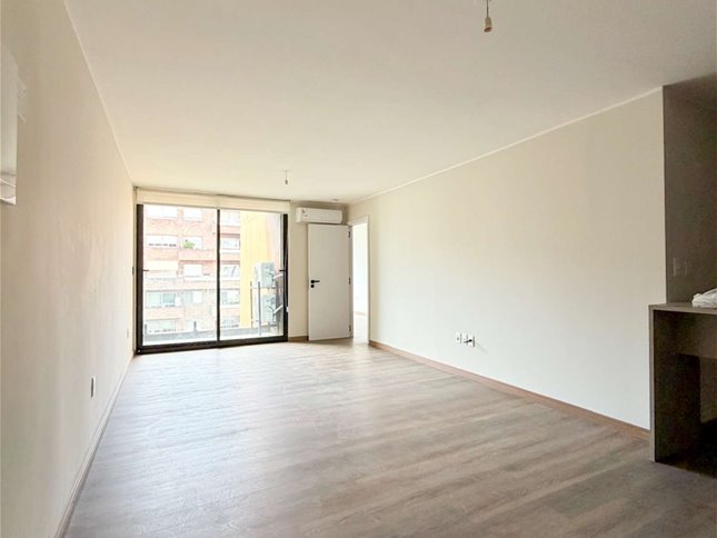 Venta Apartamento 1 Dormitorio en Pocitos – Piso 8 al Frente, Amenities y Cerca de la Rambla - foto 2