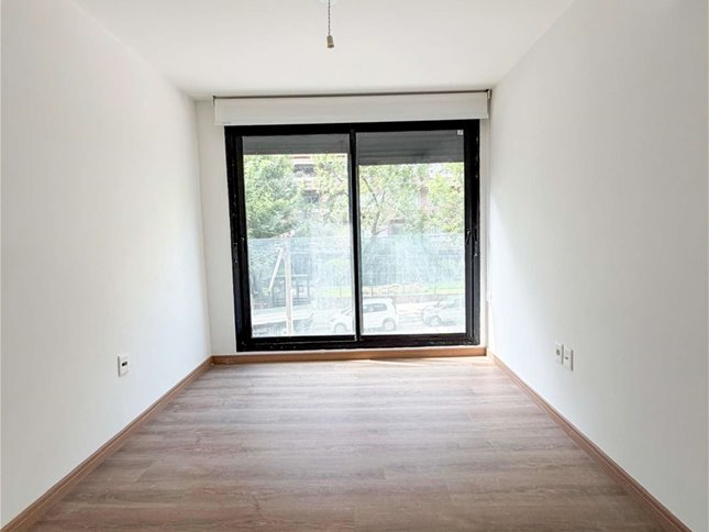 Venta Apartamento 1 Dormitorio con Gran Terraza en Pocitos – Frente, Amenities y Cerca de Rambla - foto 3