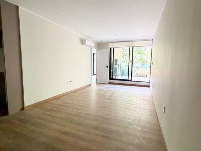 Venta Apartamento 1 Dormitorio con Gran Terraza en Pocitos – Frente, Amenities y Cerca de Rambla - foto 1