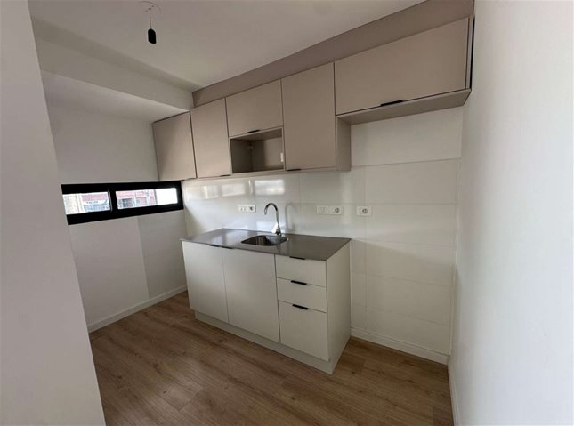 LA BLANQUEADA Venta Apartamento 1 Dormitorio con terraza, muy luminoso, vistas despejadas, AMENITIES: Barbacoa con parrillero, beneficios fiscales por ley de vivienda promovida. - foto 4