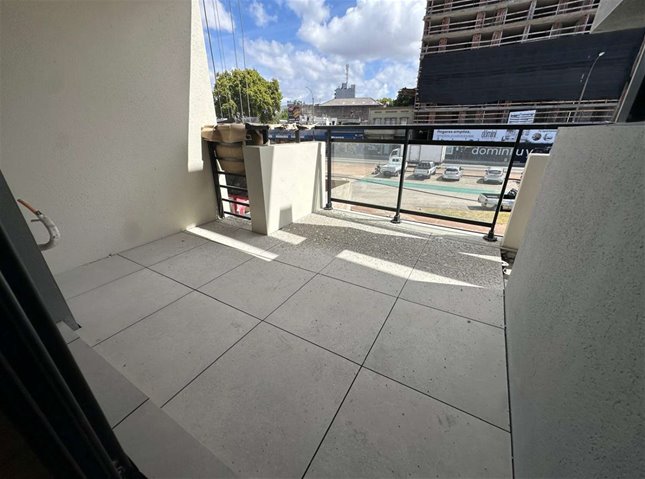 LA BLANQUEADA Venta Apartamento 1 Dormitorio con terraza, muy luminoso, vistas despejadas, AMENITIES: Barbacoa con parrillero, beneficios fiscales por ley de vivienda promovida. - foto 2