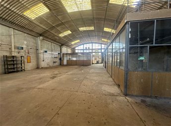 IZA. Venta alquiler local industrial galpon deposito garaje - foto 4