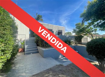VENDDIA Hermosa Casa En Carrasco 2 Dorm Opción 3 Garaje y mas