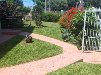 CASA 3 DORMITORIOS  ALQUILADA IDEAL INVERSION! PROPIEDAD HORIZONTAL DE ALTOS CON JARDIN