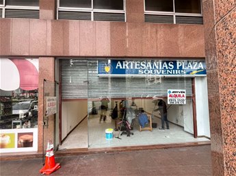 Alquiler Local Comercial Centro. EN PLAZA INDEPENDENCIA