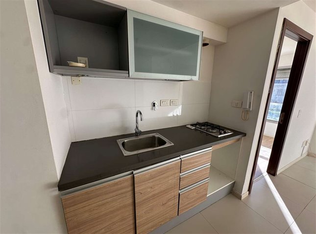 MALVIN Venta con Renta Apartamento 1 Dormitorio con Garaje a metros de la Rambla, amplios ventanales, muy luminoso, AMENITIES: Parrillero en azotea, Solarium, Laundry - foto 4