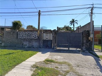 APARTAMENTO  TIPO CASA AL FRENTE 2 DORMITORIOS FINANCIACION CONSULTE JARDIN POSIBILIDAD COCHERA